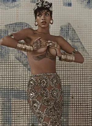 Rihanna Onlyfans Leaked Nude Image #DRzLg8tike