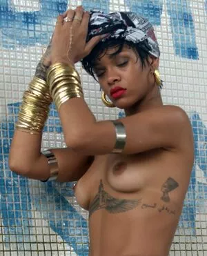 Rihanna Onlyfans Leaked Nude Image #EPWjemvzsi