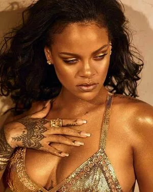 Rihanna Onlyfans Leaked Nude Image #Mp6YX35Djp