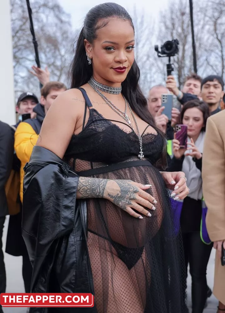 Rihanna  Onlyfans Leaked Nude Image #NNgpNlhsC6