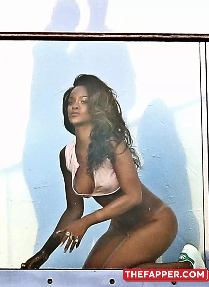 Rihanna  Onlyfans Leaked Nude Image #XUTN7rDnns