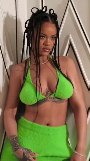 Rihanna Onlyfans Leaked Nude Image #b2tiHf6Qoi