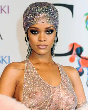 Rihanna Onlyfans Leaked Nude Image #bXQ8gBRvog