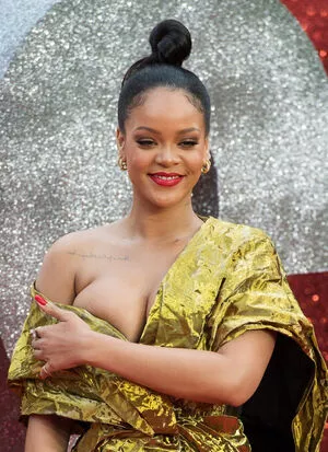 Rihanna Onlyfans Leaked Nude Image #eZ72Zzemnb