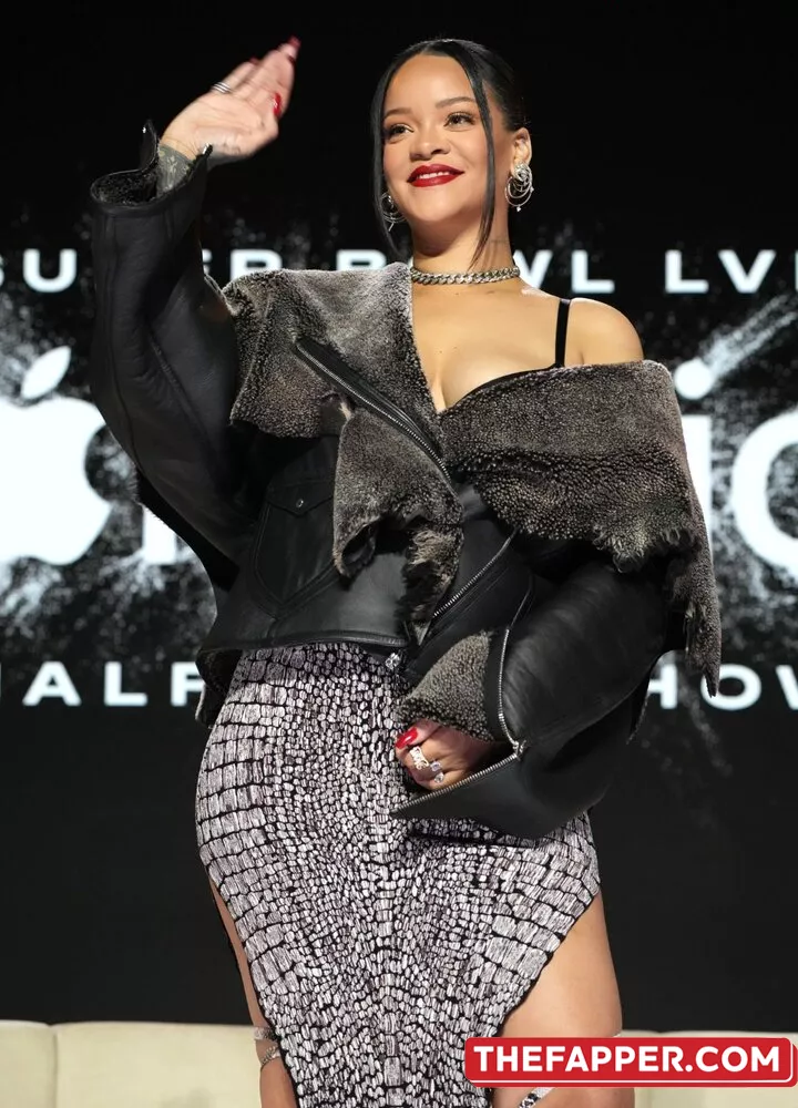 Rihanna  Onlyfans Leaked Nude Image #fPhwSZZnBh