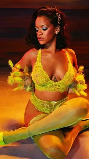Rihanna Onlyfans Leaked Nude Image #ise1BJFGun