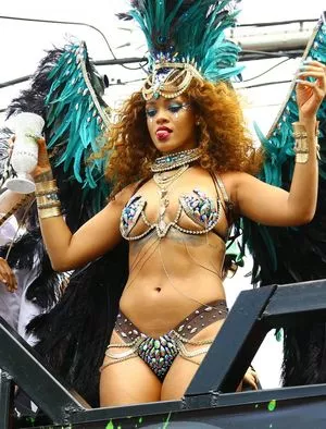 Rihanna Onlyfans Leaked Nude Image #kU9imiMdL3