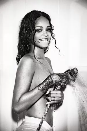 Rihanna Onlyfans Leaked Nude Image #keThCpacQ4