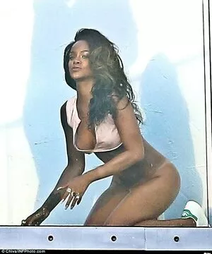 Rihanna OnlyFans Leak l3OV0DOqFZ