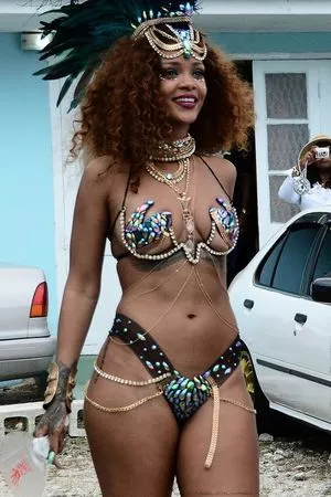 Rihanna Onlyfans Leaked Nude Image #mgku3kCtnk