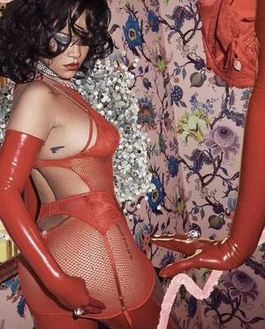 Rihanna Onlyfans Leaked Nude Image #o4wmH1FD1K