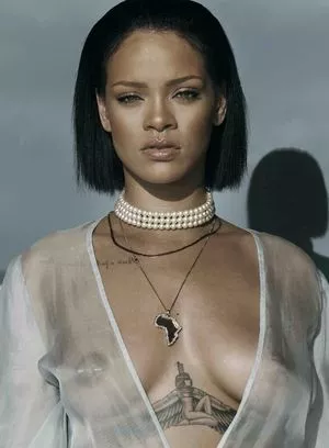 Rihanna Onlyfans Leaked Nude Image #sM1T2FafLm