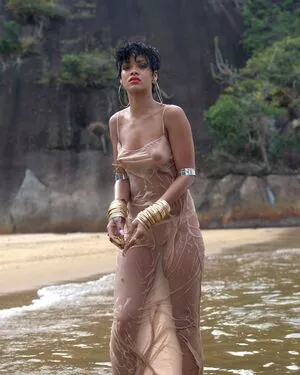 Rihanna Onlyfans Leaked Nude Image #srHEf9yI1d