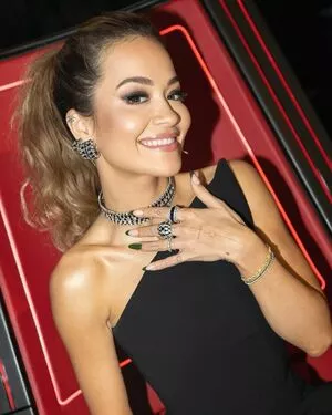 Rita Ora Onlyfans Leaked Nude Image #MNRrG47m97