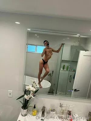 Rocketkylie Onlyfans Leaked Nude Image #9GJumIAuDI