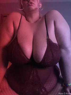 Rose_d_kush Onlyfans Leaked Nude Image #3HDM7QSLfp