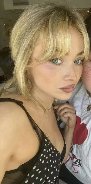 Sabrina Carpenter Onlyfans Leaked Nude Image #982QmON4e1