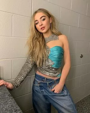 Sabrina Carpenter Onlyfans Leaked Nude Image #Drkf4a0VpL