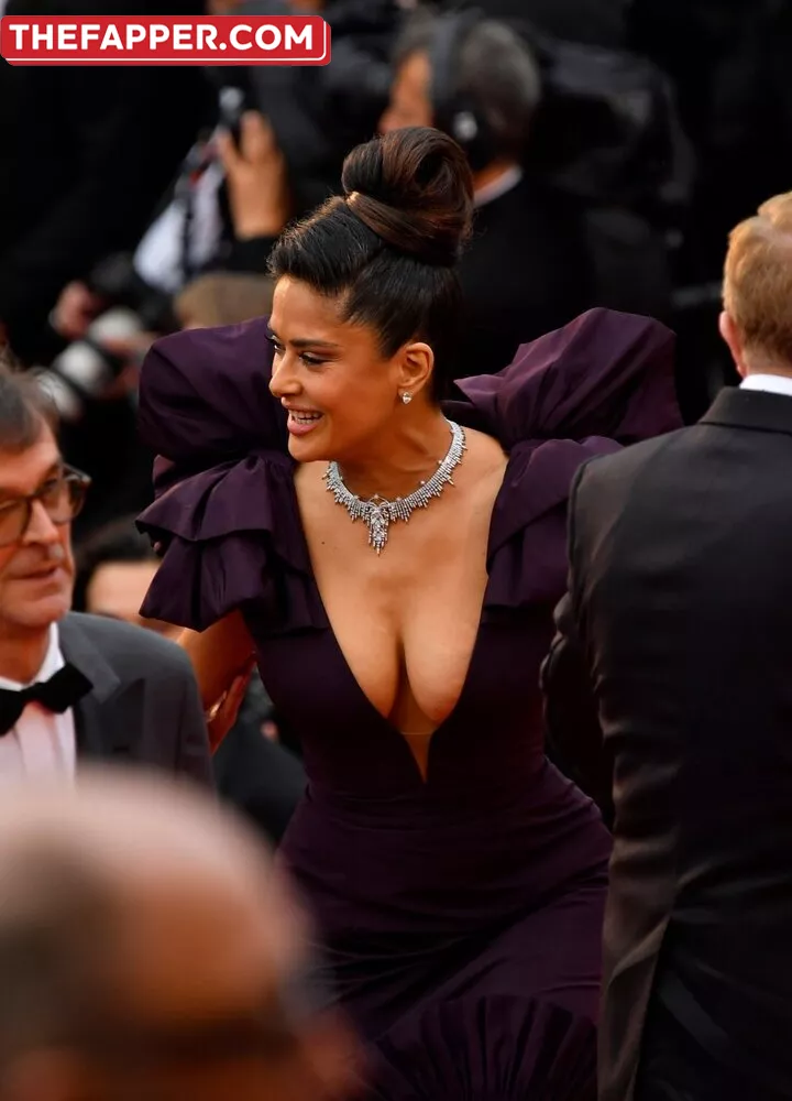 Salma Hayek  Onlyfans Leaked Nude Image #1slJ47upqb