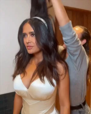 Salma Hayek Onlyfans Leaked Nude Image #iuXObpW7d5