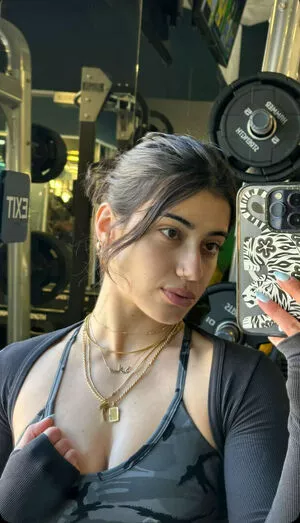 Sara Saffari Onlyfans Leaked Nude Image #8AZNk4pQLJ