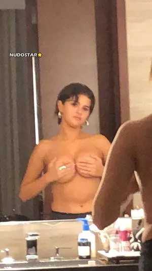 Selena Gomez Onlyfans Leaked Nude Image #0izZW3GQYe