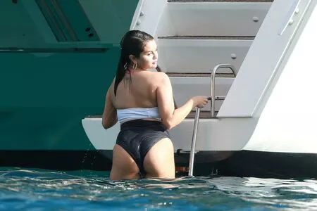 Selena Gomez Onlyfans Leaked Nude Image #1EkJg92RBN