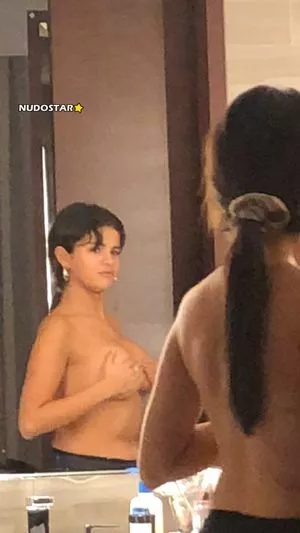 Selena Gomez Onlyfans Leaked Nude Image #3cpPdsAbYG