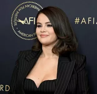 Selena Gomez Onlyfans Leaked Nude Image #GexWSJsjV4