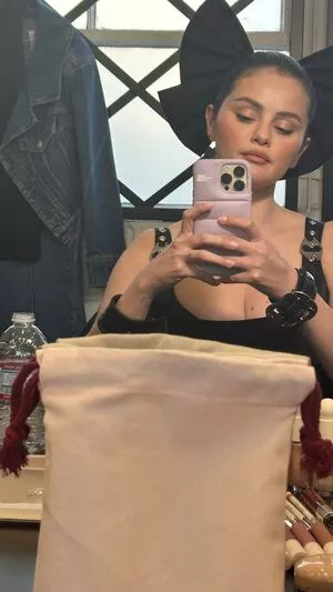 Selena Gomez Onlyfans Leaked Nude Image #LqI00Waq00