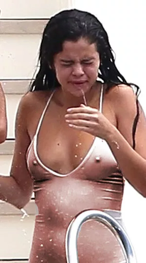 Selena Gomez Onlyfans Leaked Nude Image #LsbsSPngsP