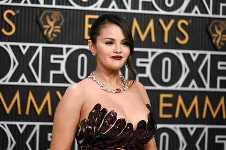 Selena Gomez Onlyfans Leaked Nude Image #u4kX0FC3g2