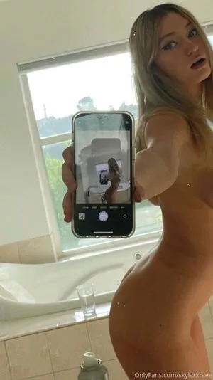 Skylarxraee Onlyfans Leaked Nude Image #RHVyd1GB9I