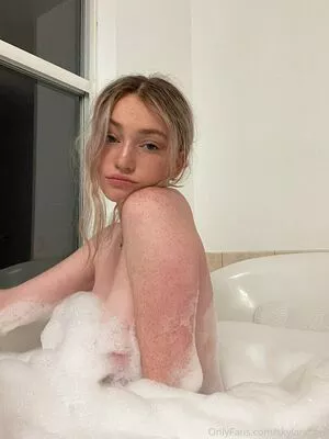 Skylarxraee OnlyFans Leak RWMCocOm2l