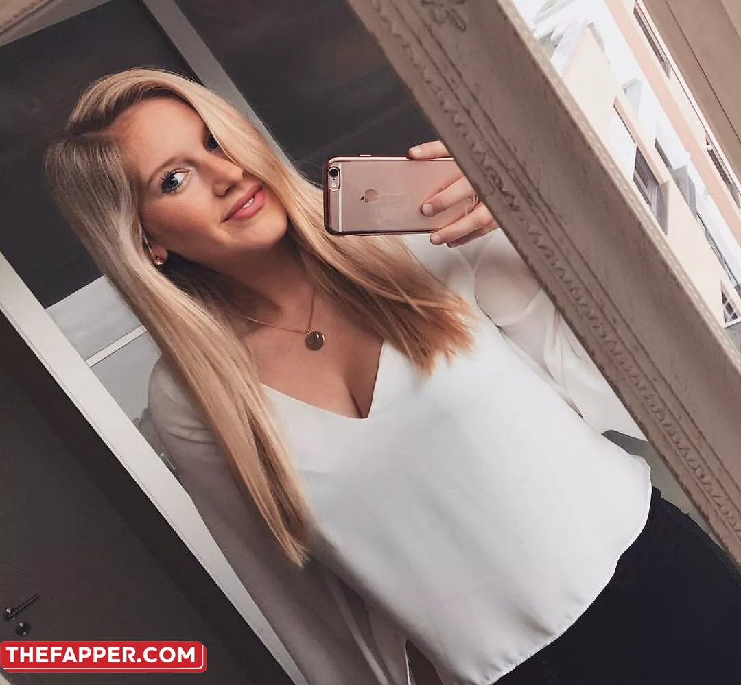 Sophie  Onlyfans Leaked Nude Image #l1OBW78D0K