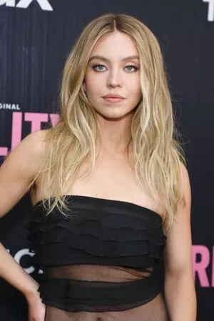 Sydney Sweeney Onlyfans Leaked Nude Image #AaUlRcmqf2