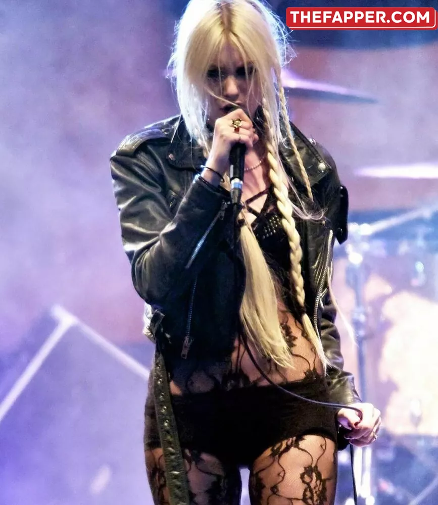 Taylor Momsen  Onlyfans Leaked Nude Image #P2zK32Ekp8