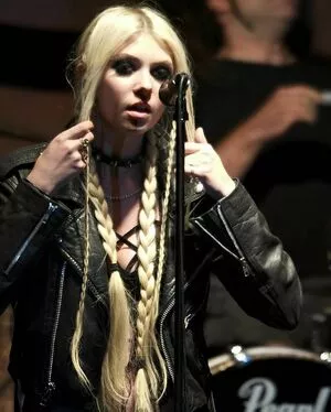 Taylor Momsen Onlyfans Leaked Nude Image #lU4DVcwgQU