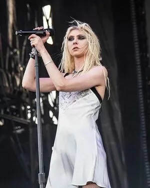 Taylor Momsen Onlyfans Leaked Nude Image #zGHb95g5Av