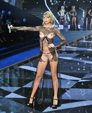 Taylor Swift Onlyfans Leaked Nude Image #4Wm0B808jR