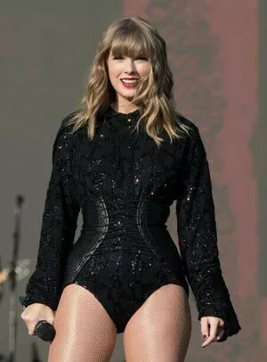 Taylor Swift Onlyfans Leaked Nude Image #xDjVm7gmBf