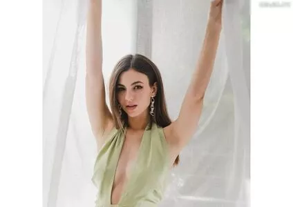 Victoria Justice Onlyfans Leaked Nude Image #MuFjD19PzG