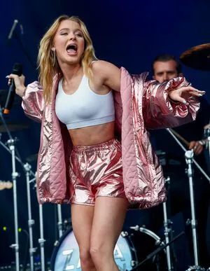 Zara Larsson Onlyfans Leaked Nude Image #P4Lflz3R8Q