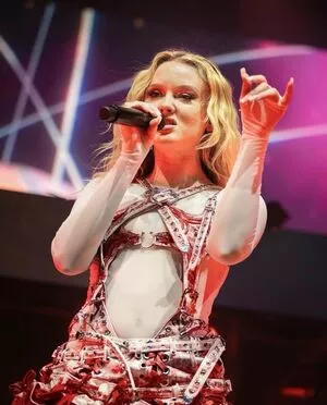 Zara Larsson Onlyfans Leaked Nude Image #mmUt85V2e7