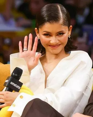 Zendaya Onlyfans Leaked Nude Image #S3w82IMDx2