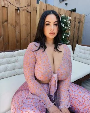 Zina Hadid Onlyfans Leaked Nude Image #uNYOXebREo